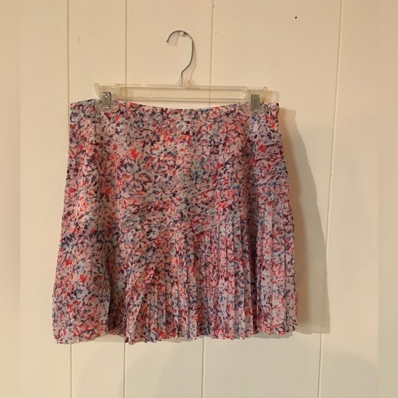 Banana Republic Floral mini skirt size 4 - Picture 3 of 6